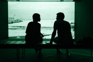 Copia simbolo di amore tossico e controllo