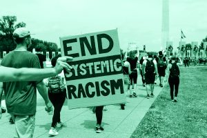 Razzismo: dalle origini storiche ai meccanismi psicologici e sociali, un’analisi del fenomeno e delle sue conseguenze.