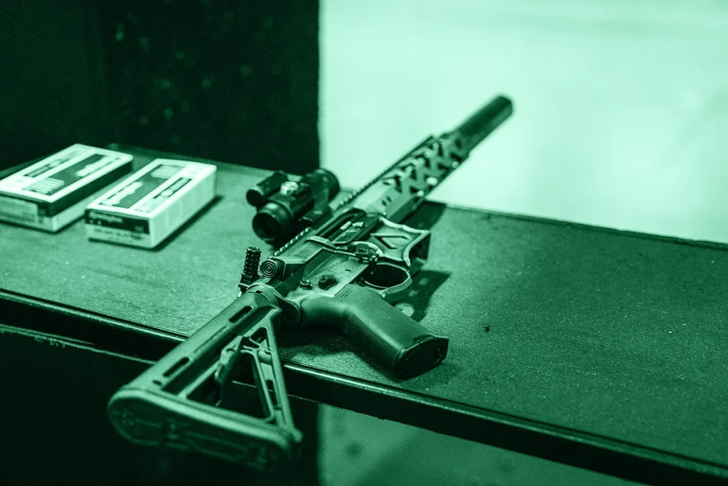 La legge Stand Your Ground divide gli Stati Uniti mentre il confine tra difesa personale e licenza di uccidere è sempre più sottile.