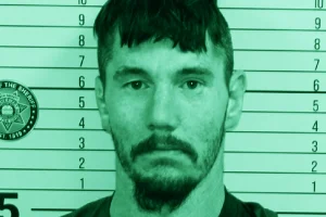 Una donna è stata data alle fiamme nella comunità rurale di Soddy-Daisy, nel Tennessee, da Christopher Medula. L’uomo diceva di essere Gesù.
