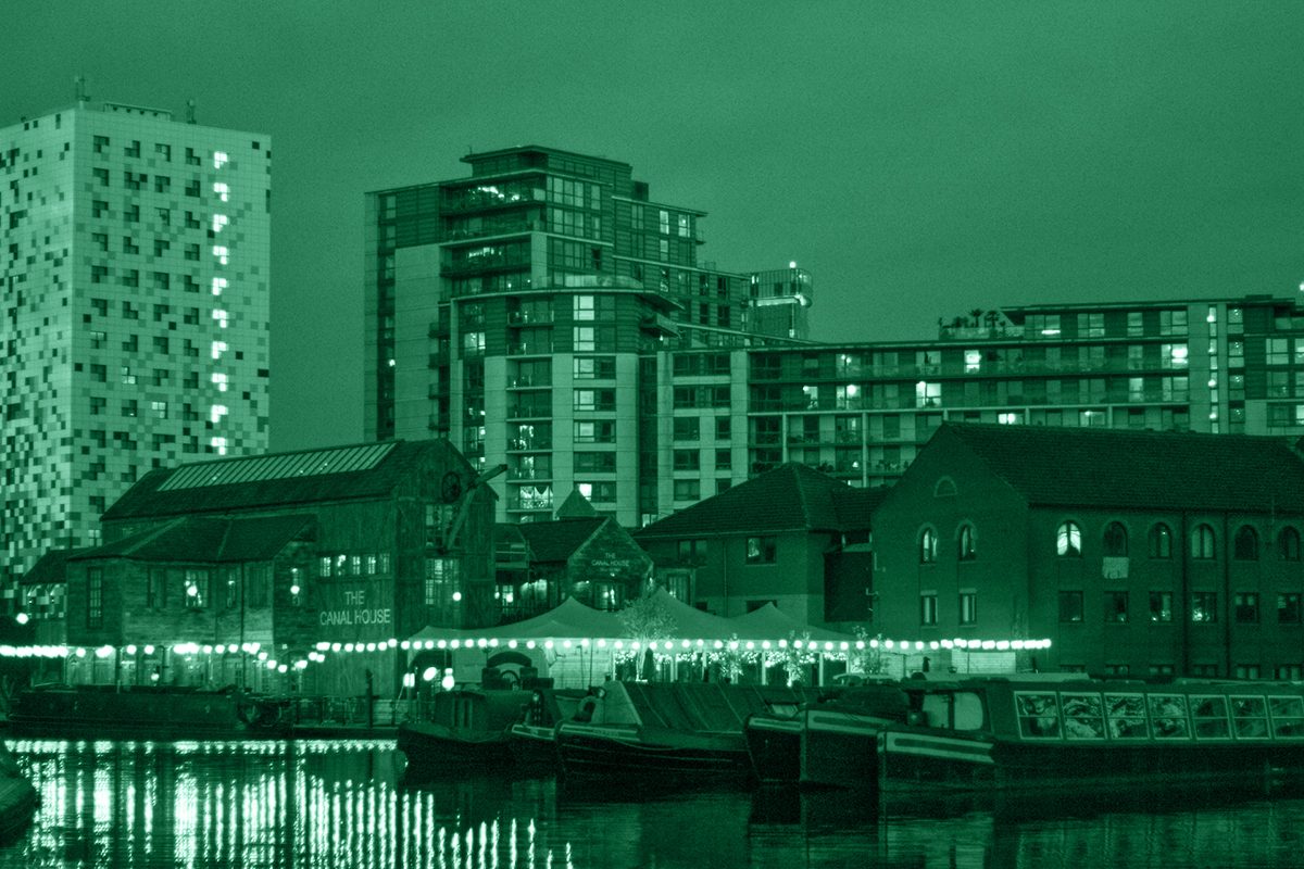 Un viaggio noir nelle 10 città più pericolose nel Regno Unito nella prima metà del 2025, tra numeri, contesto sociale e storie di allarme urbano.