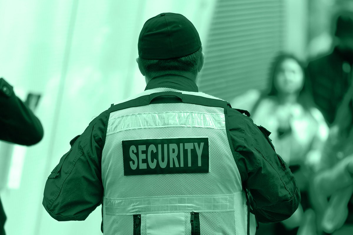 Qual è la differenza tra omicidio di massa e terrorismo?