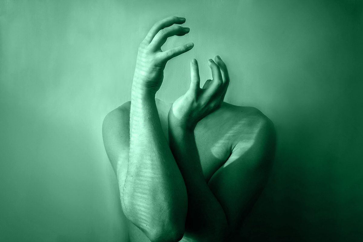 Uomo senza testa, simbolo dell'illusione di controllo