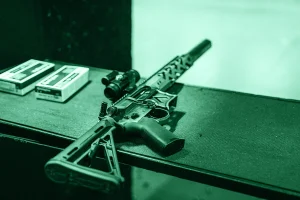 La legge Stand Your Ground divide gli Stati Uniti mentre il confine tra difesa personale e licenza di uccidere è sempre più sottile.